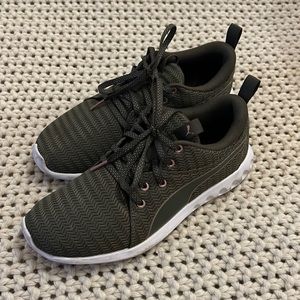 Puma Tennis shoes